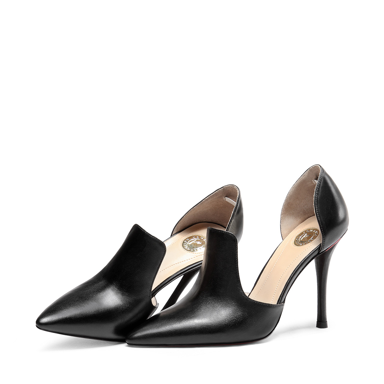 有一种时尚叫做“你觉得我时髦，却猜不出我穿的牌子”