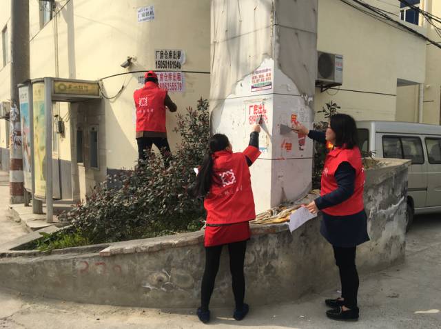 很多好人好事就在我们身边,这些拾金不昧的行为值得点赞