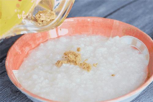 肉松配上什么好吃 (肉松搭配什么好吃)