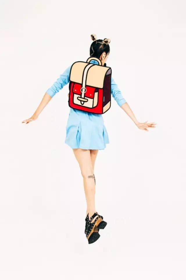 又便宜又大空间实用的双肩包,几百左右好看的大牌双肩包