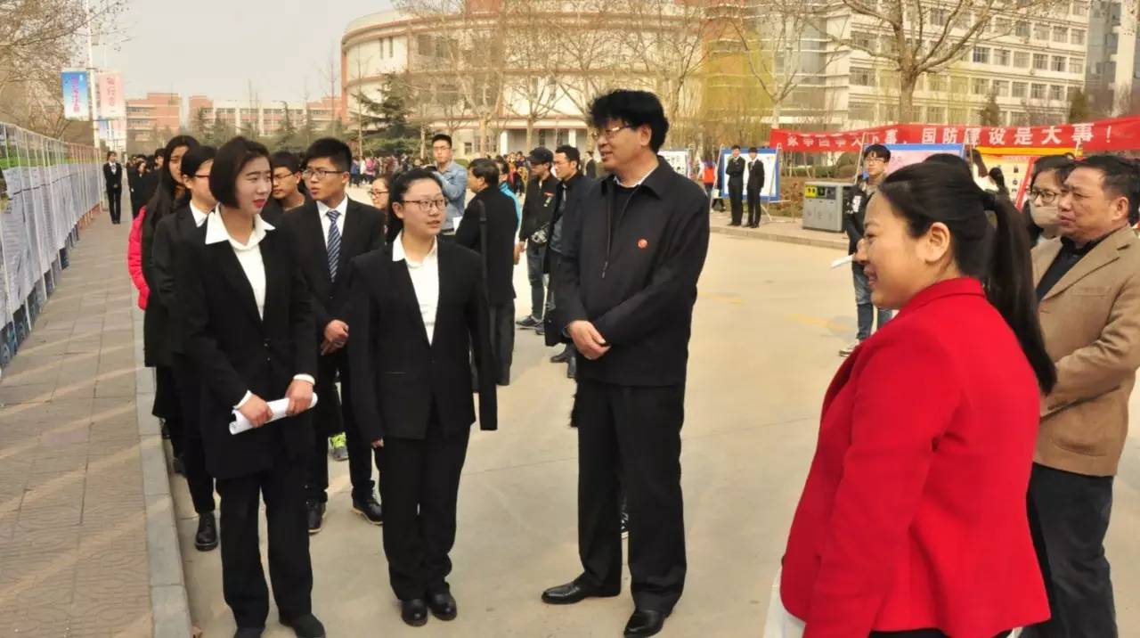 挑战杯全国大学生课外科技作品赛,挑战杯大学生课外学术科技大赛ppt