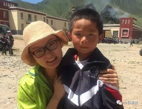 很多好人好事就在我们身边,这些拾金不昧的行为值得点赞