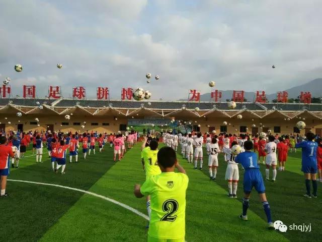 大学路足球队,大学路小学足球队集训