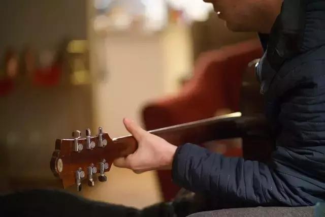 索尼fe90mmf2.8微距怎样用,索尼fe85mm1.8f镜头