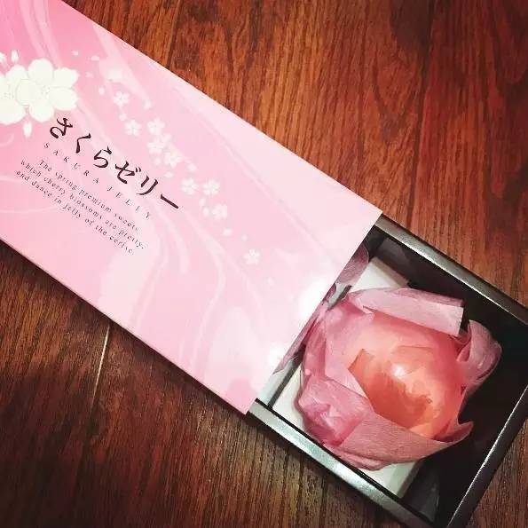 樱花限定款,一起粉出少女味|时令