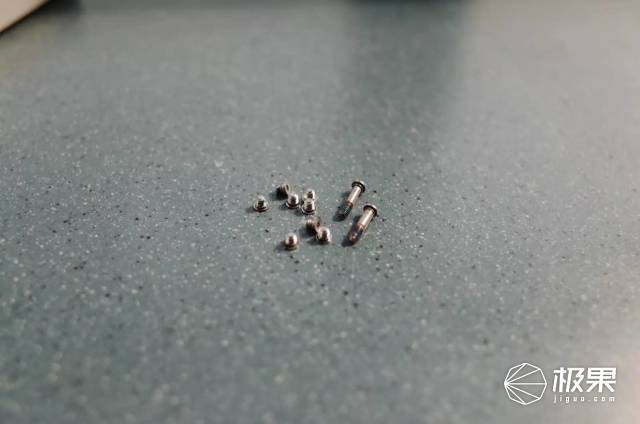 macbookpro2017款13寸更换电池,如何给老款macbook升级系统