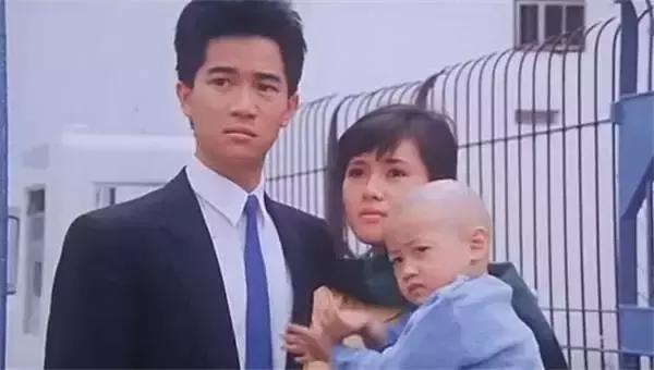 19岁出道经典歌曲,19岁与张国荣搭戏成名