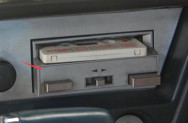 大宋的阿曼日记:中国人买三手日产达特桑280ZX