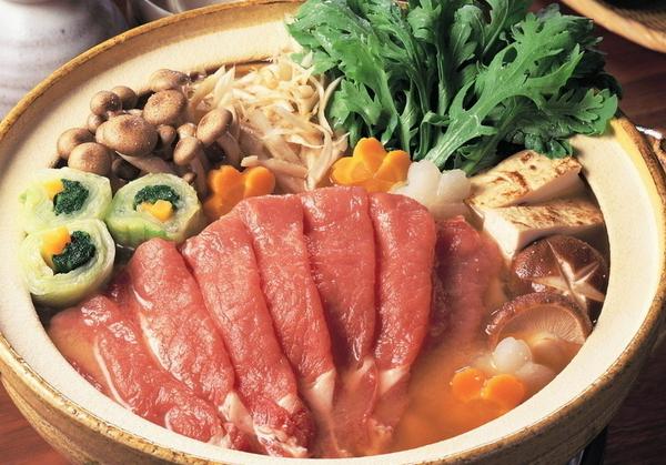 众多火锅店揭竿而起菲妃家年糕火锅一枝独秀