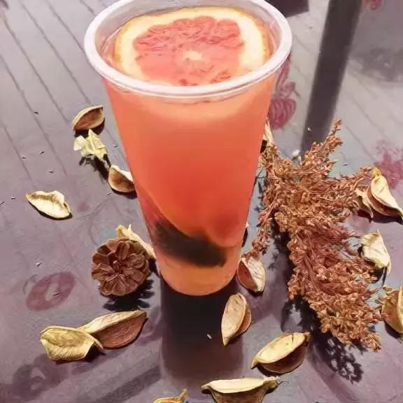 呢间店买一送一不得止，现仅需¥38，即可get到黑森林蛋糕！