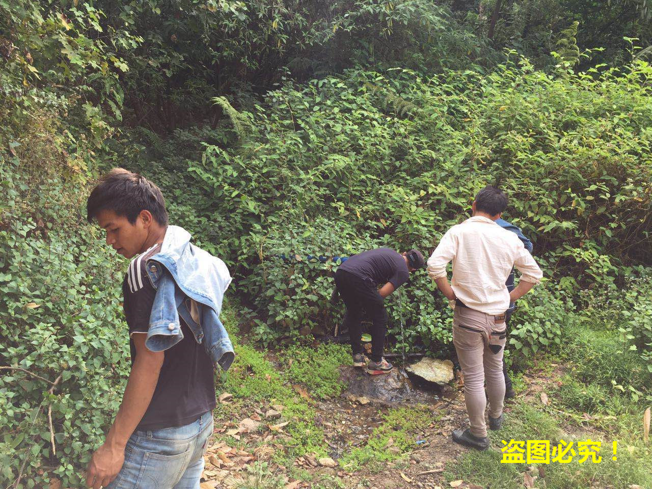 收野生土特产日记：带你去看看，老挝的原始山区！