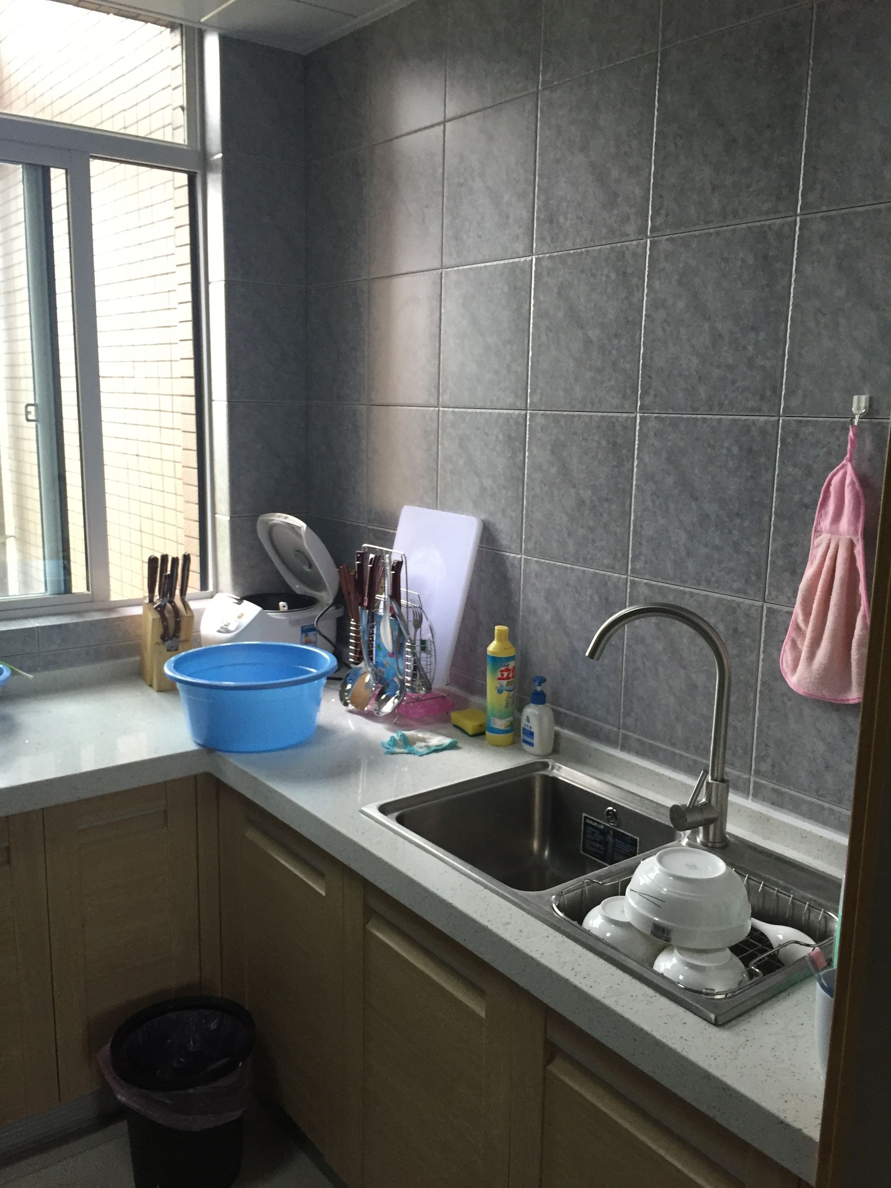 两口子装修房子欲哭无泪,房子给老婆装修弄得一塌糊涂