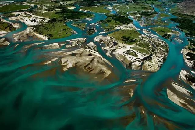 在人生的旅途中与你相遇,在人生的旅途中愿与你结伴同行