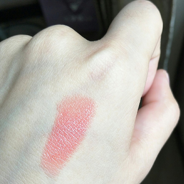 火爆天的西柚色，让他忍住不亲一口