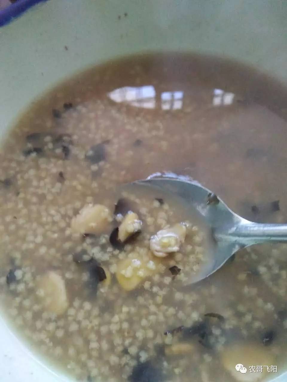 这种粥一定要注意,三种人不宜吃的粥