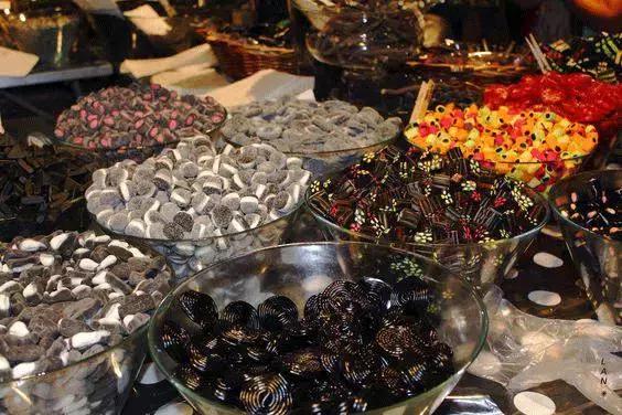 赶在关门前买到最好吃的面包,赶在关门之前买东西