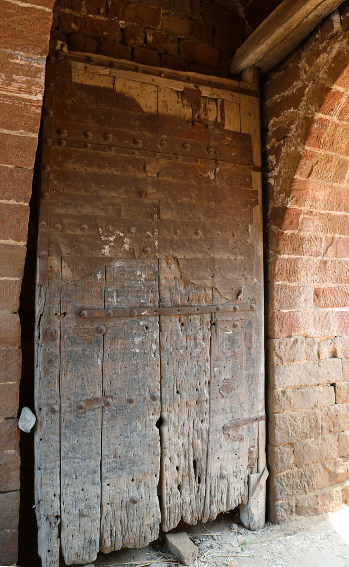 临沣寨中原第一红石古寨,河南古寨临沣寨的传说