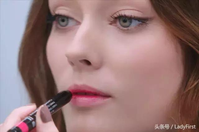 lifefashion鏈嶈,lifestyle鏃跺皻濂宠