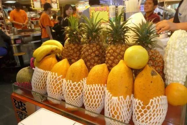 凤梨和菠萝有什么区别凤梨怎么吃,凤梨和菠萝有什么区别哪个更好吃