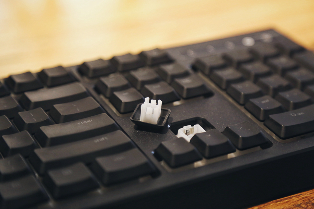 雷蛇键盘雨林狼蛛v3轻薄款,雷蛇狼蛛键盘专业版