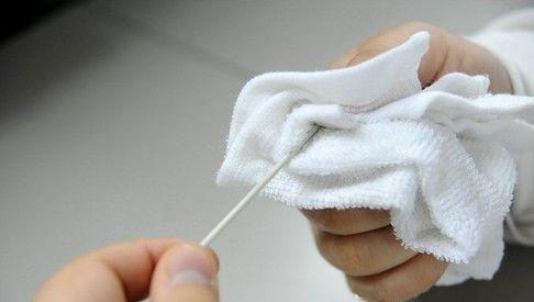 纯白的耳机or数据线用脏了如何清洁？看看大神们怎么说！