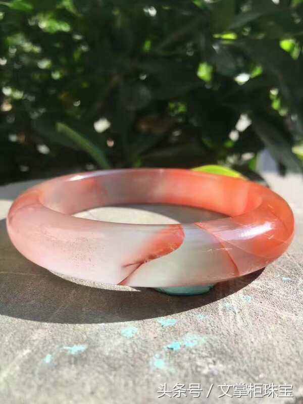真的南红玛瑙手镯有纹路吗,纯天然玛瑙冰飘花手镯