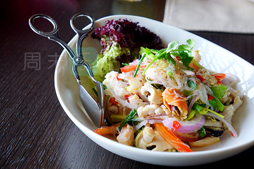 「乐食|周墨」外表小清新,强劲刺激的泰国自助餐!