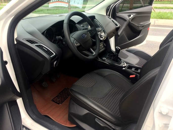 福特福克斯车主用车感受,2012福特福克斯1.6l风尚版