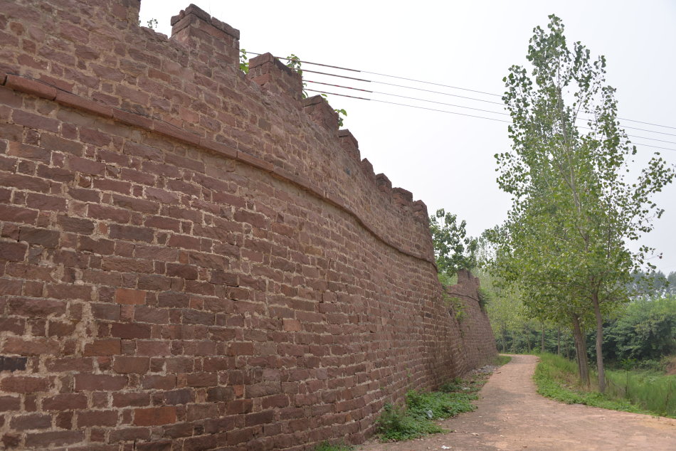 临沣寨中原第一红石古寨,河南古寨临沣寨的传说