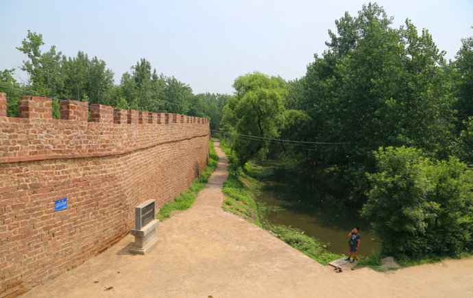 临沣寨中原第一红石古寨,河南古寨临沣寨的传说