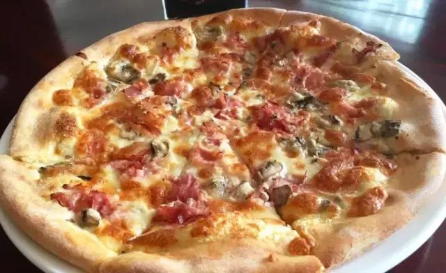 30选1,全广州最抵食的好吃披萨找到了!团长用生命亲测!