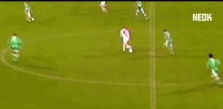 外星人罗纳尔多钟摆过人,足坛外星人罗纳尔多年轻时