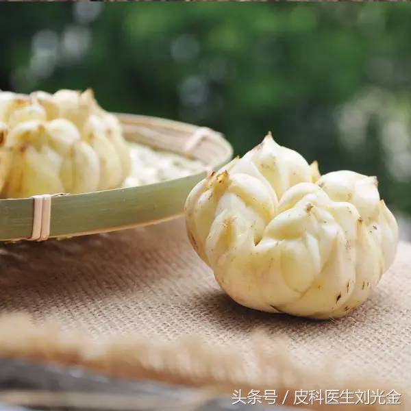 读故事,学中药——能治痨伤咳血的“大蒜头”——百合