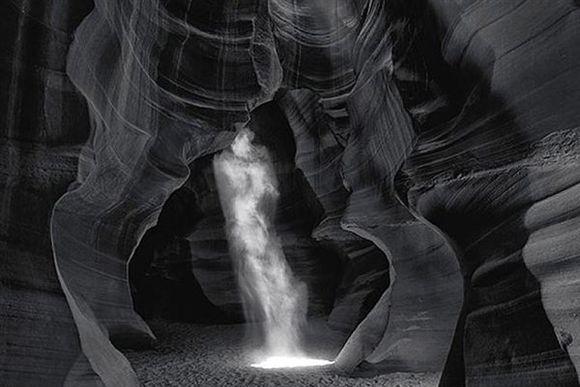 世界上最贵的照片,世界上最贵的一张相片视频