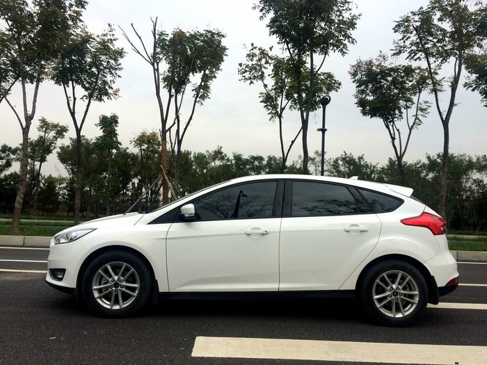 福特福克斯车主用车感受,2012福特福克斯1.6l风尚版