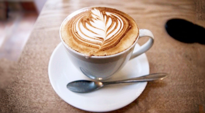 来杯咖啡放松一下快节奏的状态吧,来杯咖啡开启一天的工作