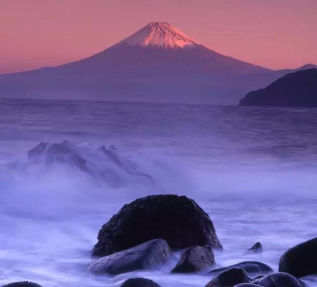 乍暖还寒多穿衣,乍暖还寒的穿搭