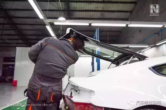 阿斯顿马丁suv改色膜案例,阿斯顿马丁贴膜改色品牌排行榜