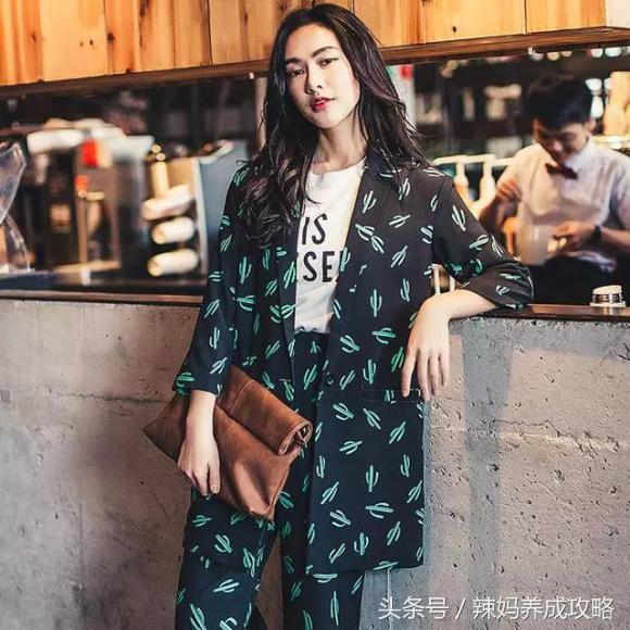 西装哈伦裤是宽松的吗,2023新款西装哈伦裤夏女