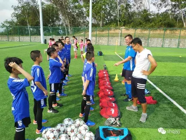 大学路足球队,大学路小学足球队集训