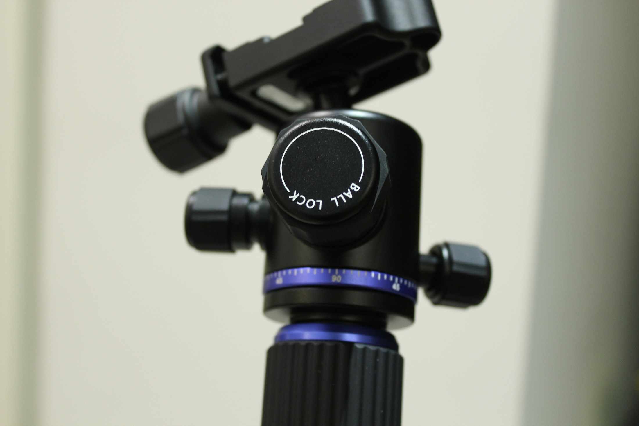 百诺if19c三脚架,百诺lt19三脚架