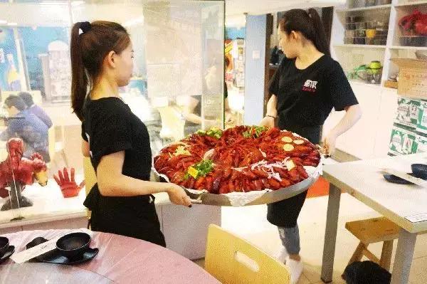 留学做微商又双叒叕被遣返回国,中华小当家的噩梦