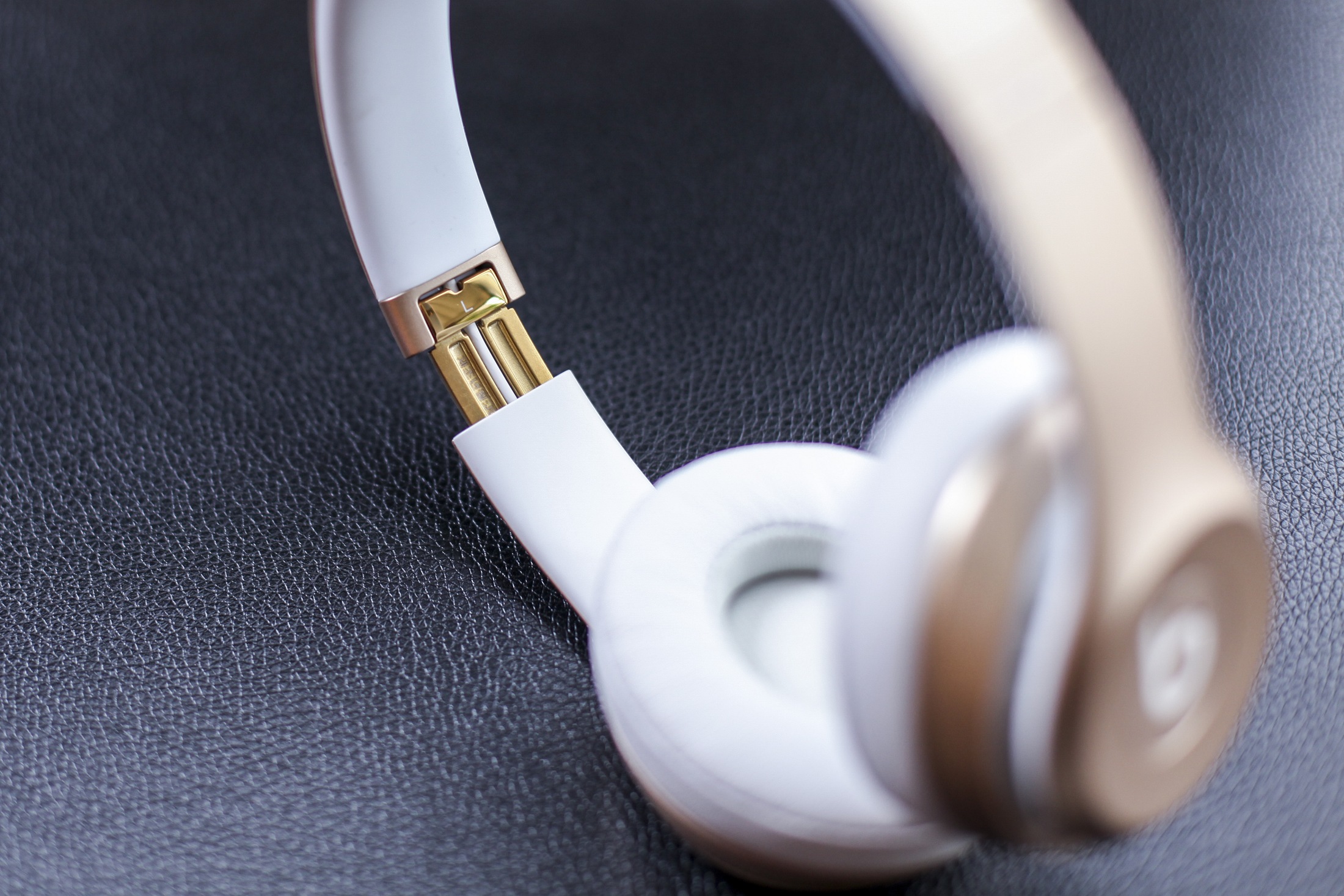 beatssolo2 wireless测评 (beatssolo2wireless外观)