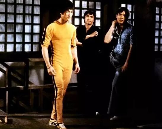 鬼冢虎运动款黑色红标,鬼冢虎耐克