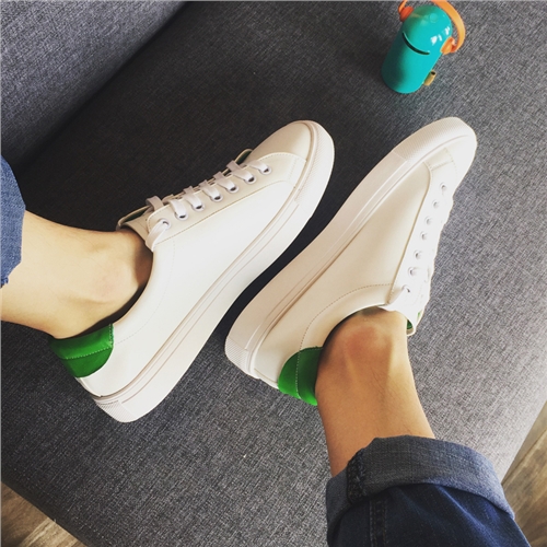 破洞裤小白鞋视频,今年最火破洞裤小白鞋