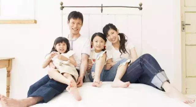 她被凌辱致死后哥哥们都后悔了,她被陷害入狱受尽折磨