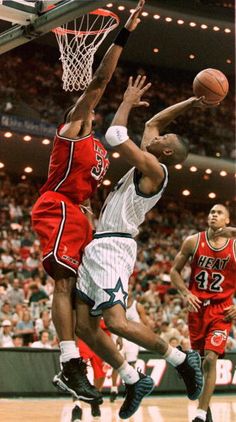 类似喷泡的球鞋,球鞋喷泡