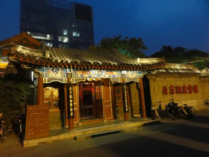 你对解放碑是否很熟悉？告诉你，其实你对解放碑CBD一无所知！