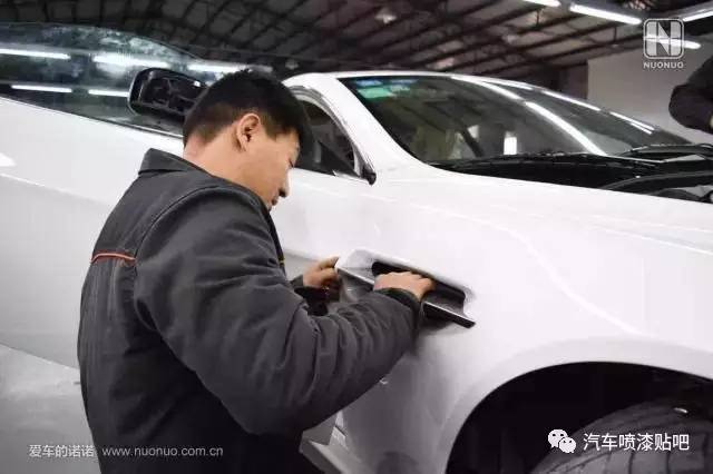 阿斯顿马丁suv改色膜案例,阿斯顿马丁贴膜改色品牌排行榜