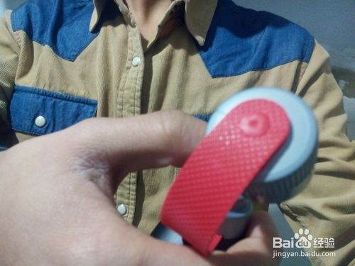 男人正确使用香水?香水使用技巧让男人更迷人?用香法则全掌握?